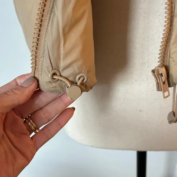 Puffer Vest cropped - Picture 3 of 7